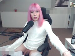 pink hair shemale beauty webcam solo